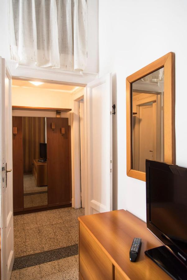 Peaceful Court Apartment In Shopping District Mediolan Zewnętrze zdjęcie